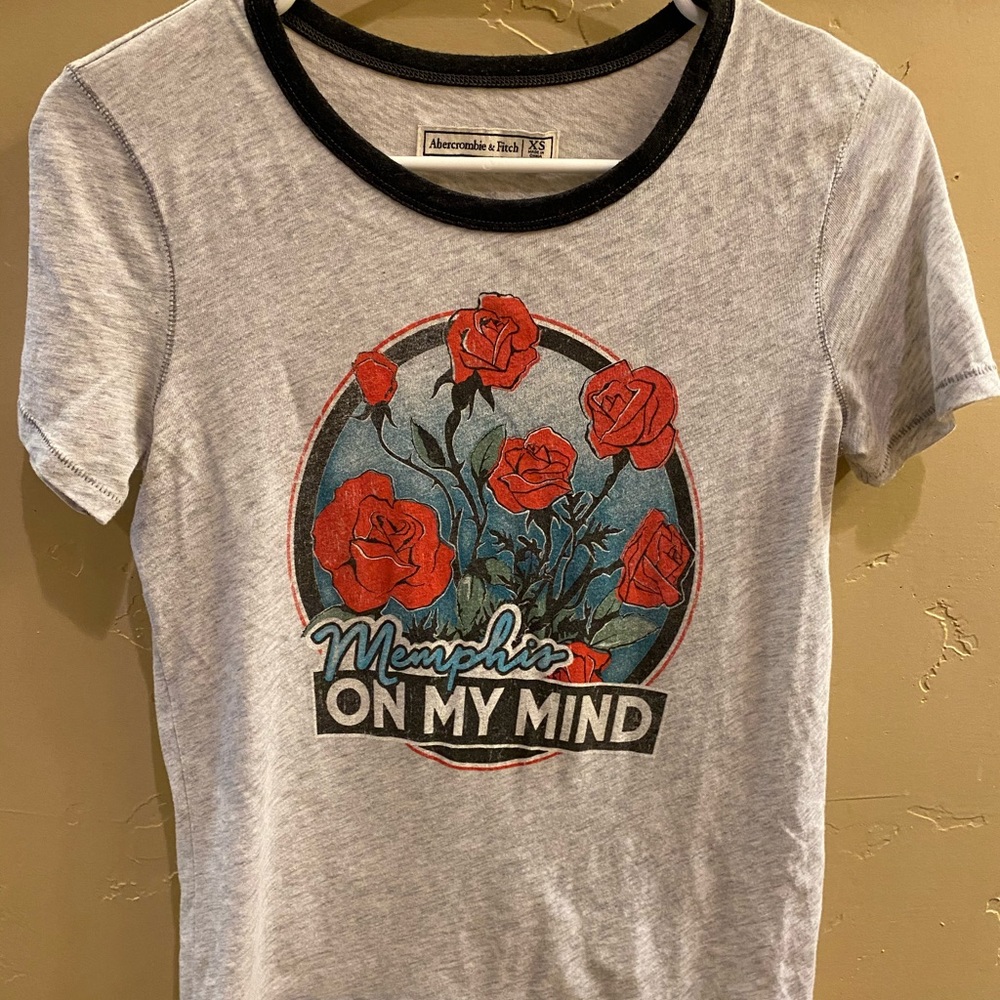 A&F Boyfriend T